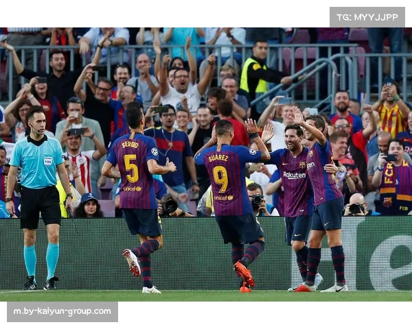 西甲巅峰对决 皇马主场迎战巴萨激情再燃